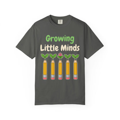Growing Little Minds unisex tee in Pepper